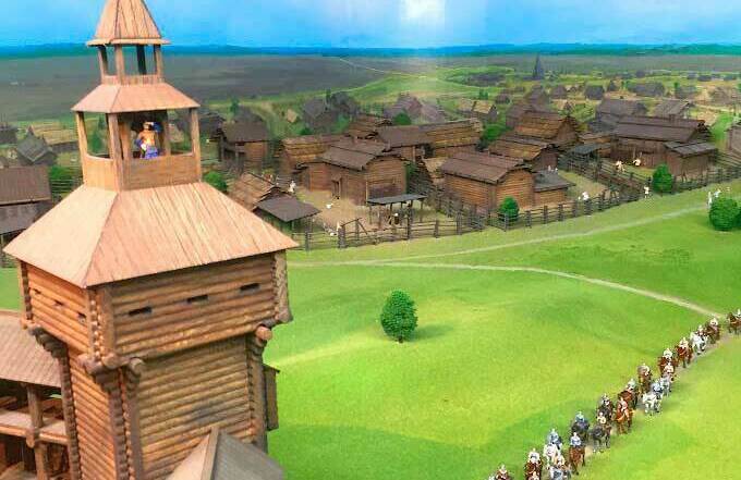 Древние поселения и замок, на фоне деревни