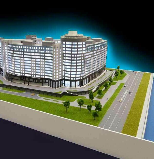 Демонстрация макета здания на выставке