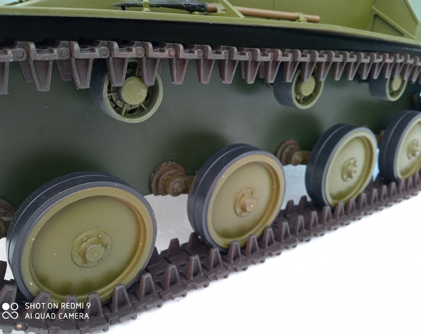 Увеличенная гусеница в модели легкого танка Т-60