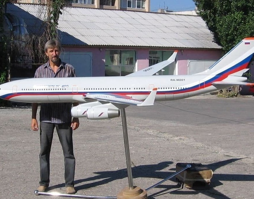 Изготовление макета самолёта пассажирского лайнера