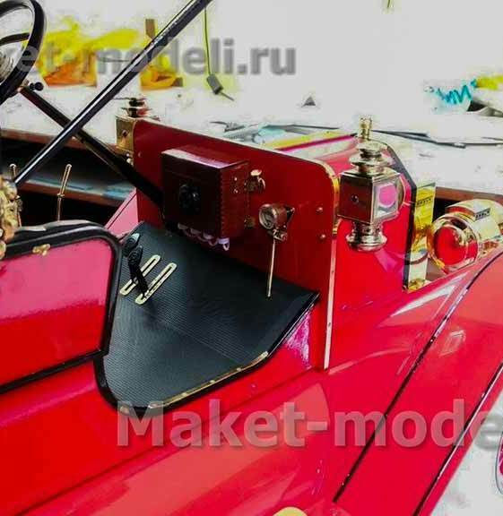 Модель техники-автомобиля для музея изготовленная на заказ для презентации