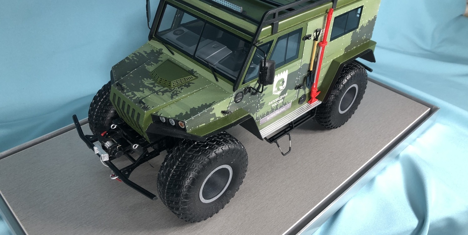 Модель военного внедорожника выполненного на заказ