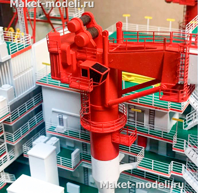 Масштабный промышленный макет буровой установки для добычи полезных ископаемых, изготовленный в макетной студии "Макет-Модели.ру"  Ледостойкая стационарная офшорная платформа на гравитационном основании с жилым и технологическим модулем. Узлы и детали промышленной буровой установки