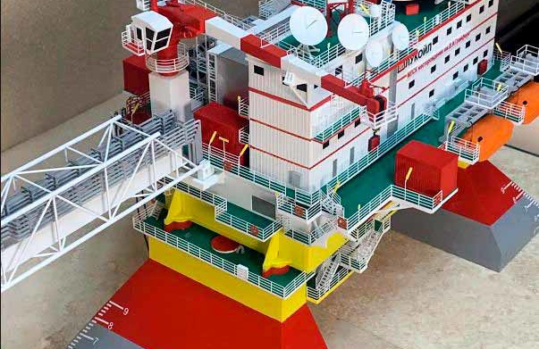 Масштабный макет промышленной буровой установки общий вид макета буровой установки