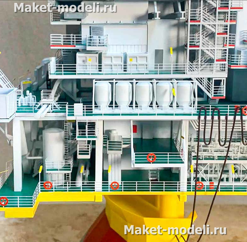 Масштабный промышленный макет буровой установки для добычи полезных ископаемых, изготовленный в макетной студии "Макет-Модели.ру"  Ледостойкая стационарная офшорная платформа на гравитационном основании с жилым и технологическим модулем. Узлы и детали промышленной буровой установки