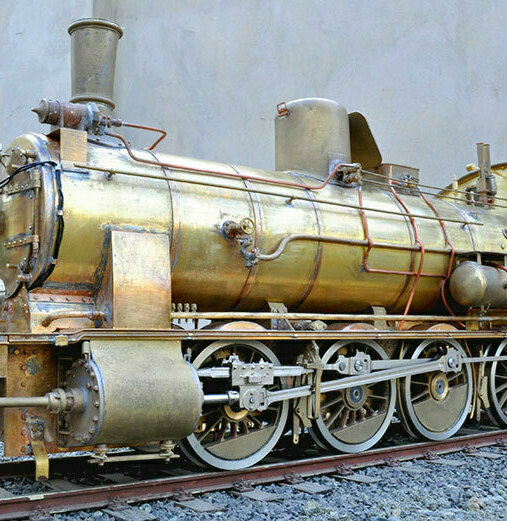 Модель паровоза, изготовленная для музея на заказ в макетной студии Модель паровоза, изготовленная для музея на заказ в макетной студии для музея