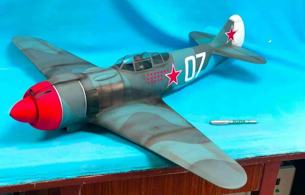 Масштабный макет самолёта времён войны на заказ 