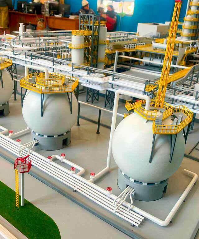 Масштабный макет объекта по переработке, хранению и перекачке нефти Промышленный макет выполненная по техническому заданию