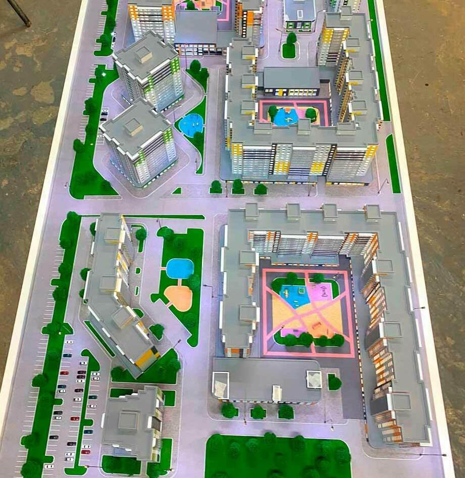 Архитектурный макет жилого комплекса, выполненный на заказ для выставки студией макетов Архитектурный макет жилого комплекса, выполненный на заказ для выставки студией макетов