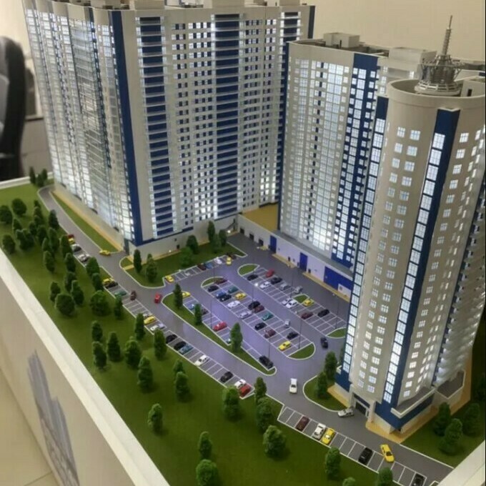 Масштабный макет жилого комплекса многоэтажных зданий
