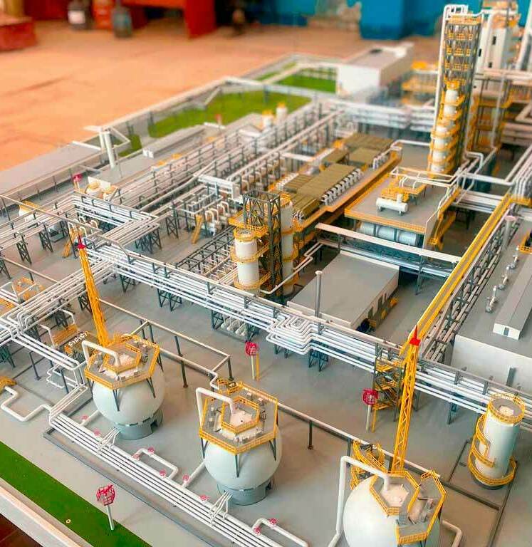 3D-масштабный макет нефтеперерабатывающего завода: детализированная модель технологических установок, резервуаров и трубопроводной системы для презентации и проектирования